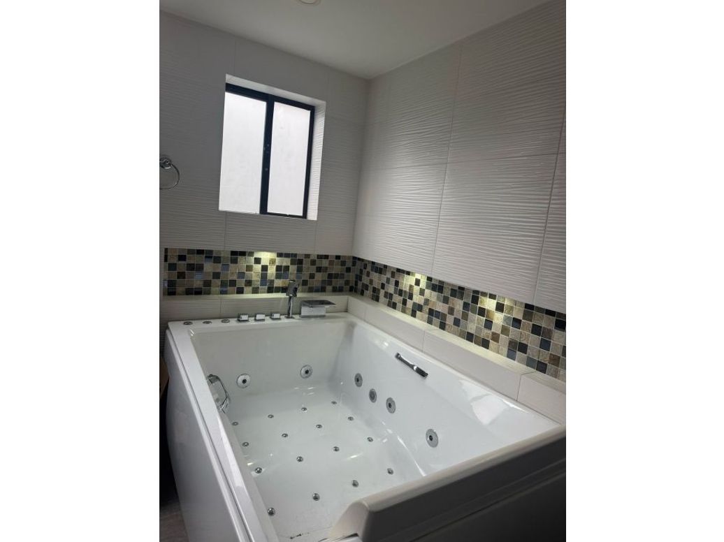 Casa de 3 alcobas en venta en Casa Blanca Suba, Bogotá, 300 m² · foto 11 de 20