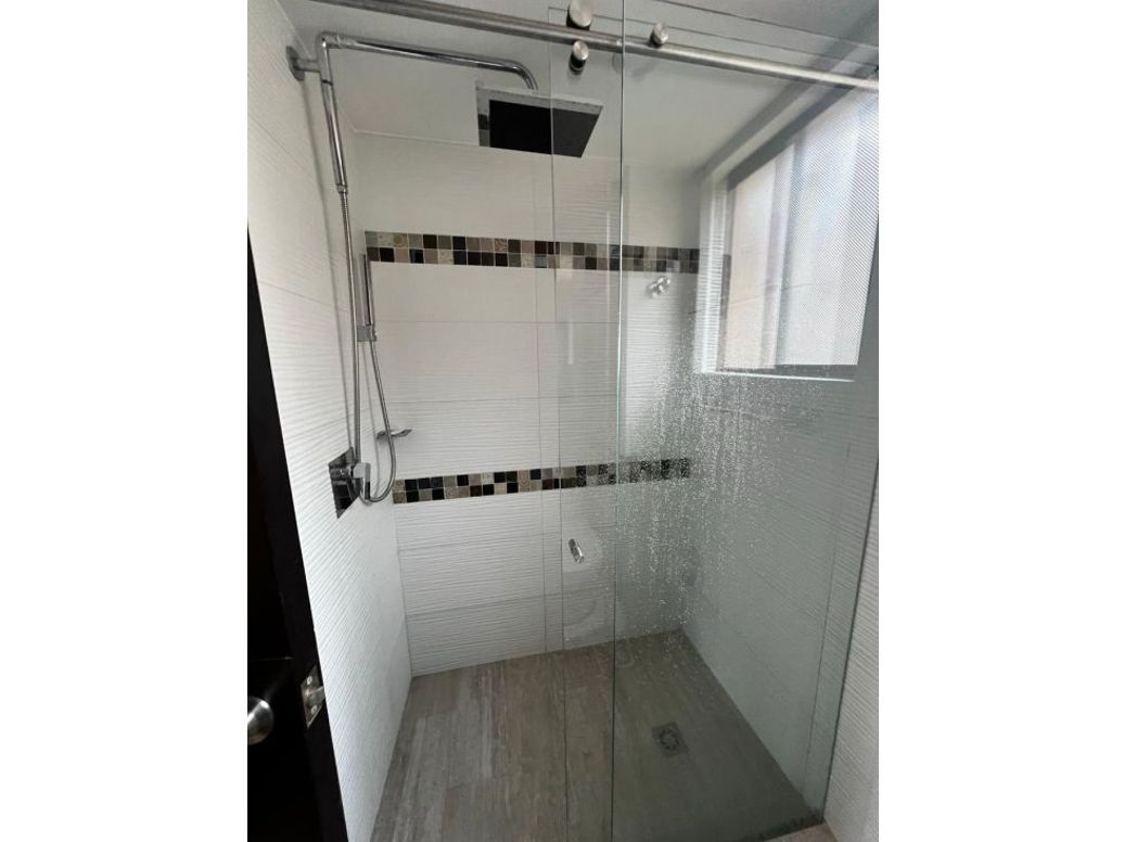 Casa de 3 alcobas en venta en Casa Blanca Suba, Bogotá, 300 m² · foto 9 de 20