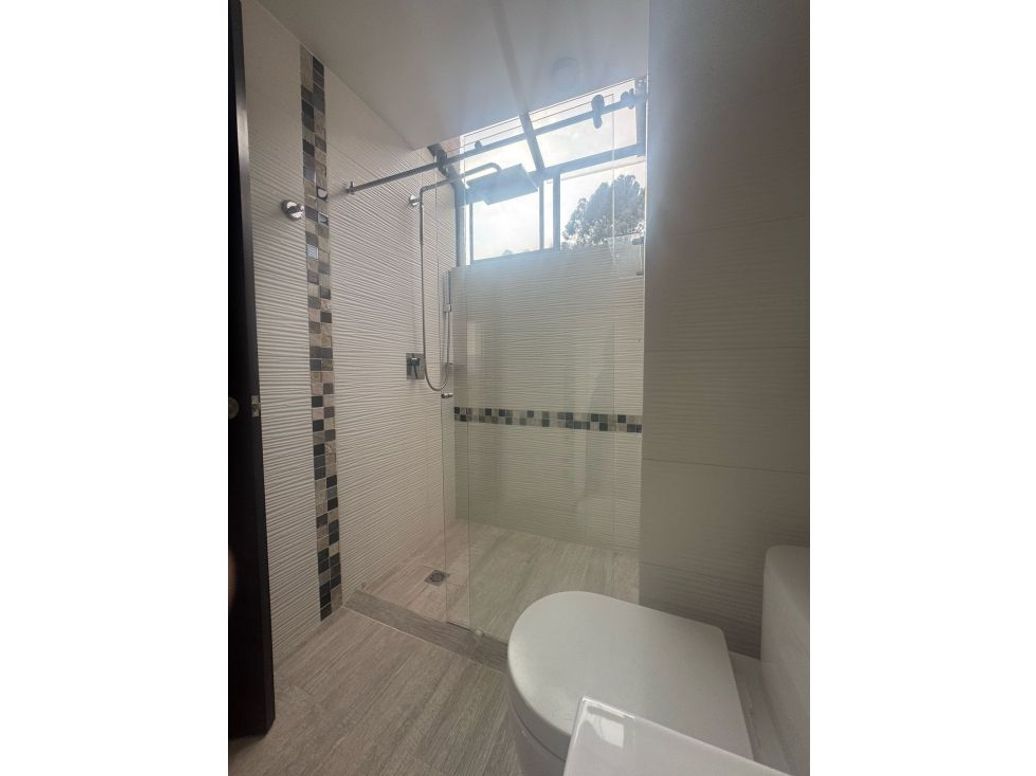 Casa de 3 alcobas en venta en Casa Blanca Suba, Bogotá, 300 m² · foto 12 de 20