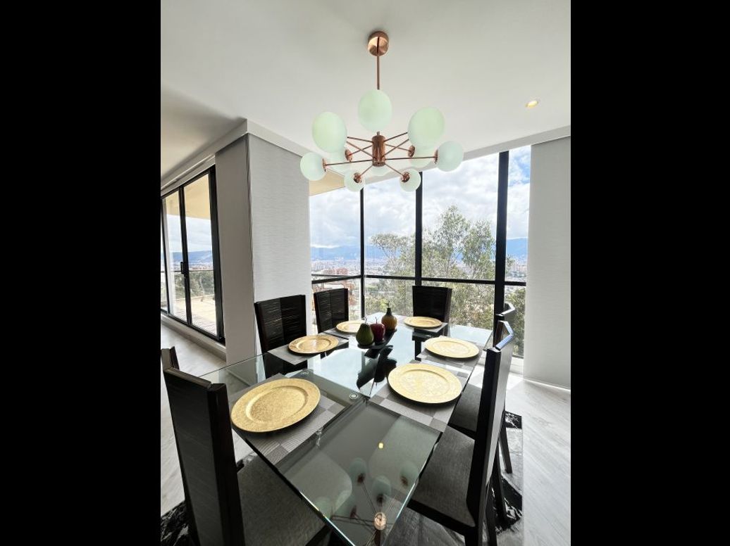 Apartamento de 3 alcobas en venta en Niza Suba, Bogotá, 245 m² · foto 10 de 20