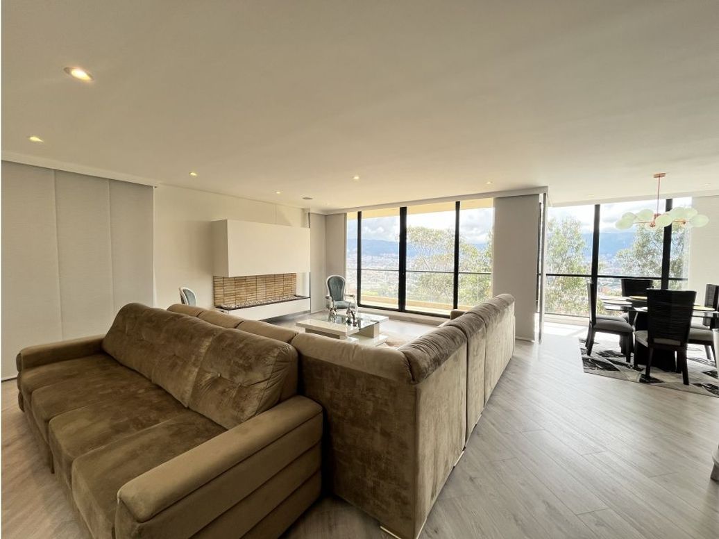 Apartamento de 3 alcobas en venta en Niza Suba, Bogotá, 245 m² · foto 3 de 20