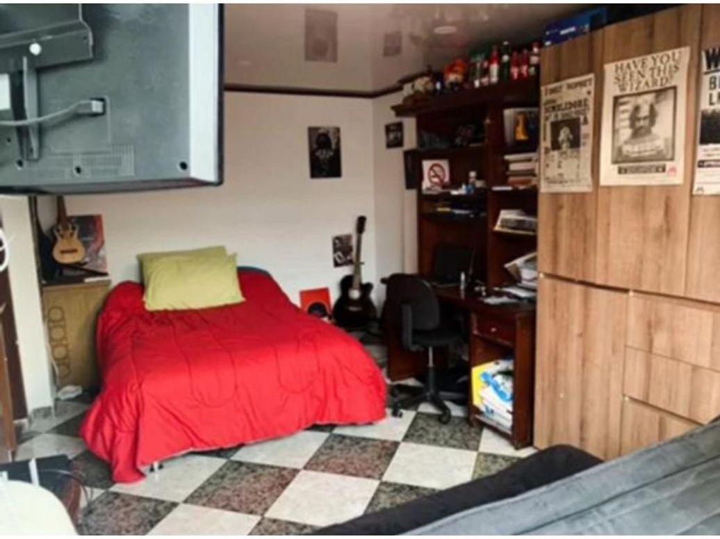Casa de 4 alcobas en venta en Normandía, Bogotá, 236 m² · foto 6 de 13