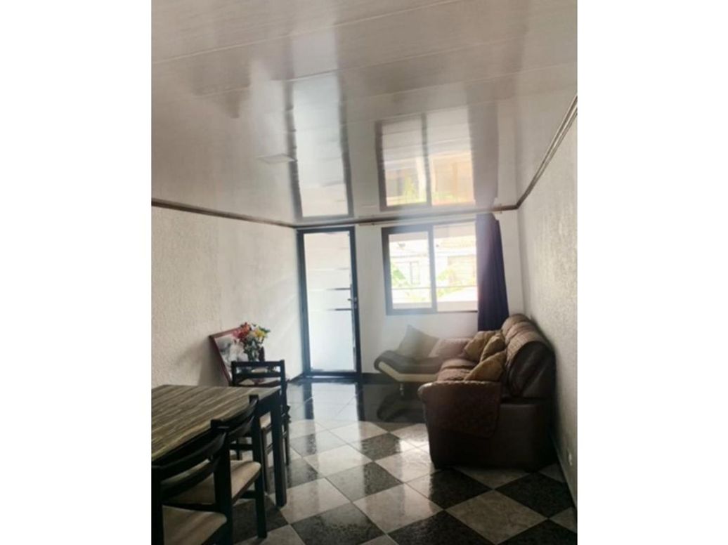 Casa de 4 alcobas en venta en Normandía, Bogotá, 236 m² · foto 11 de 13