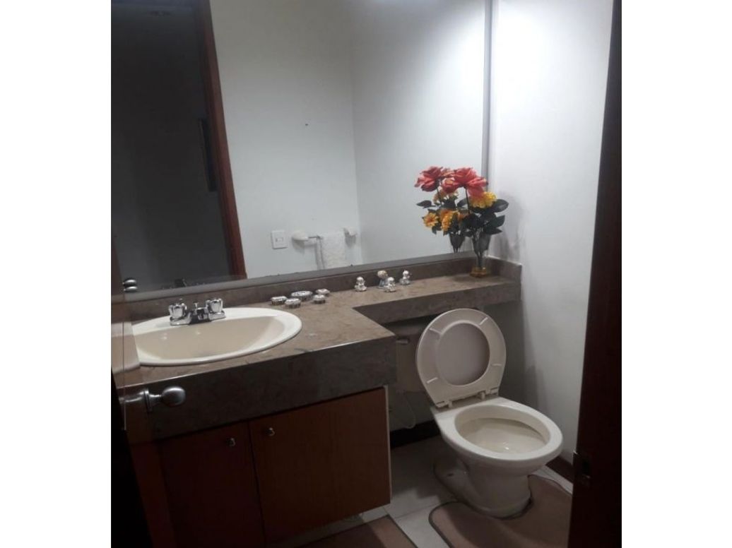 Apartamento de 3 alcobas en venta en Cedritos, Bogotá, 128 m² · foto 5 de 20