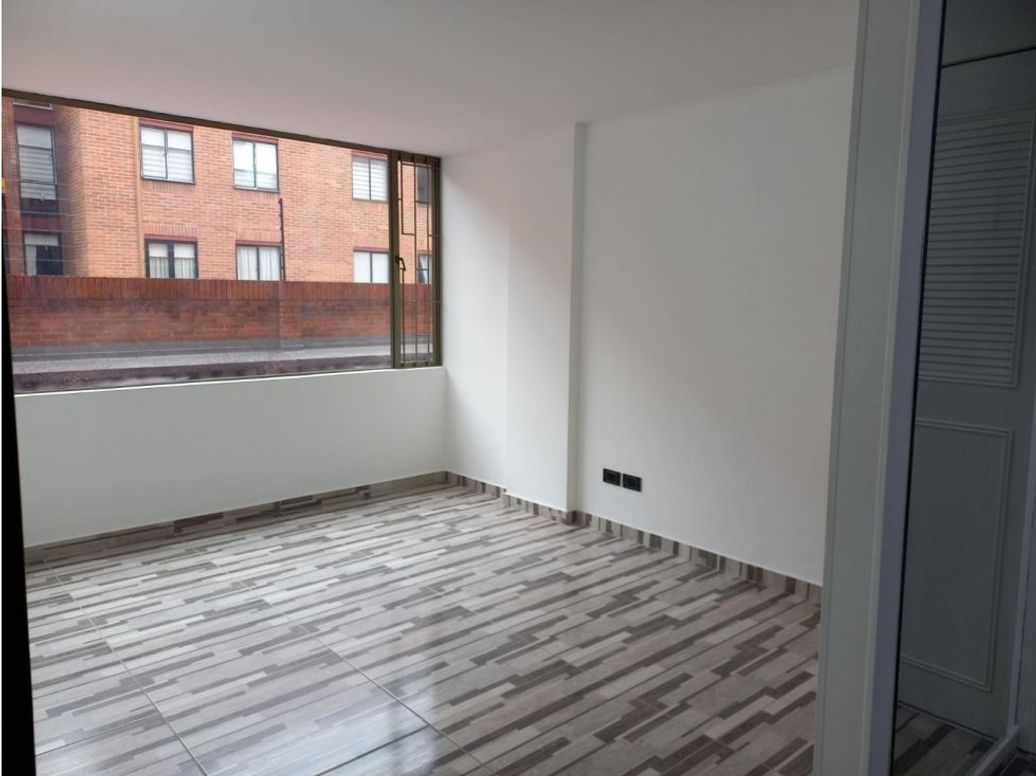Apartamento de 3 alcobas en venta en Colina Campestre, Bogotá, 77 m² · foto 6 de 15