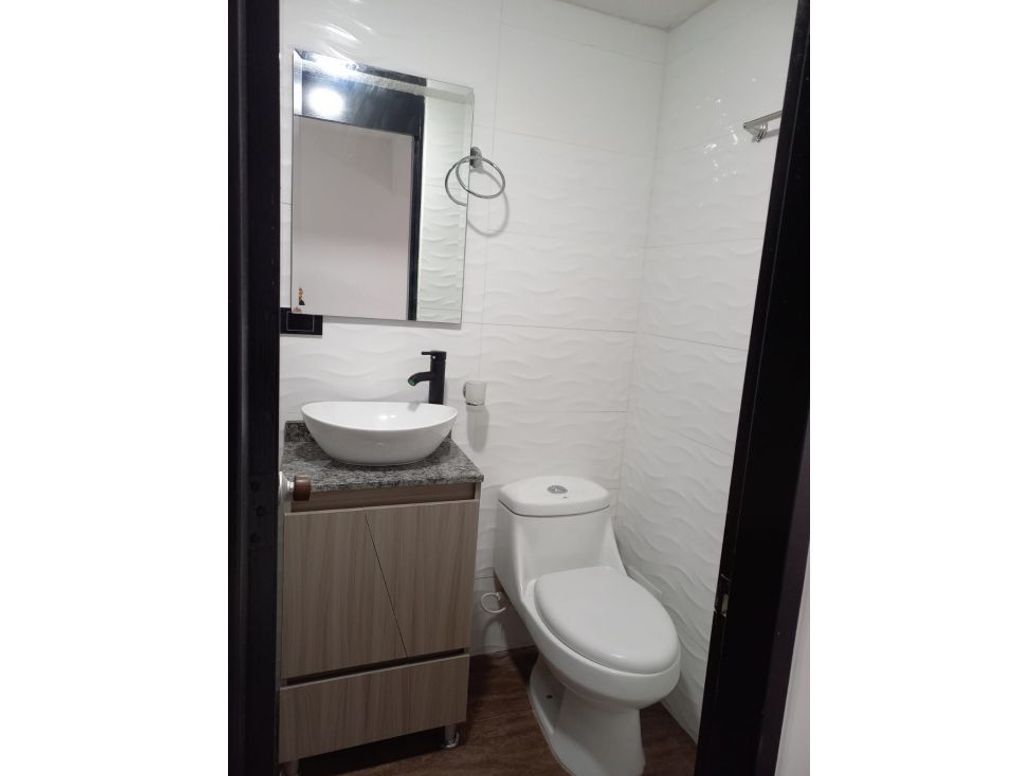 Apartamento de 3 alcobas en venta en Colina Campestre, Bogotá, 77 m² · foto 12 de 15