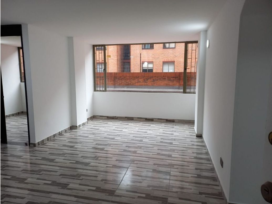 Apartamento de 3 alcobas en venta en Colina Campestre, Bogotá, 77 m² · foto 5 de 15