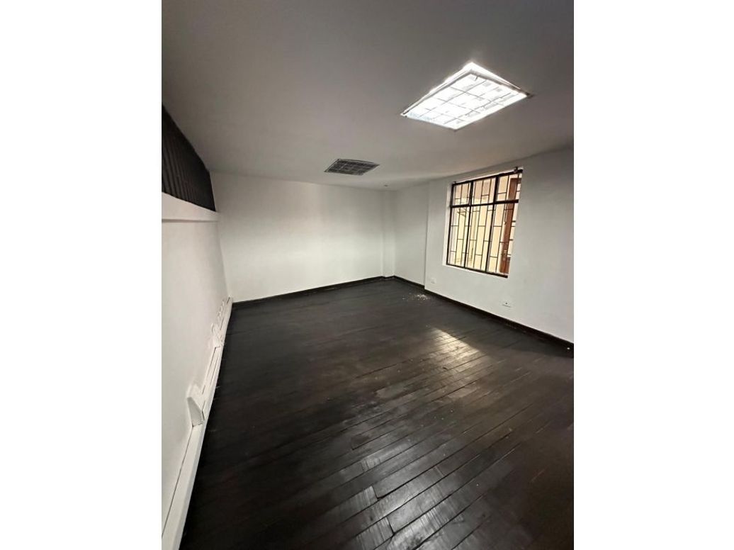 Casa de 8 alcobas en venta en Teusaquillo, Bogotá, 553 m² · foto 17 de 20