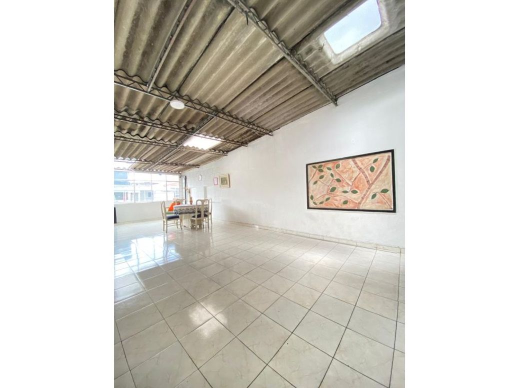 Casa de 5 alcobas en venta en Los Alcázares, Bogotá, 315 m² · foto 5 de 16