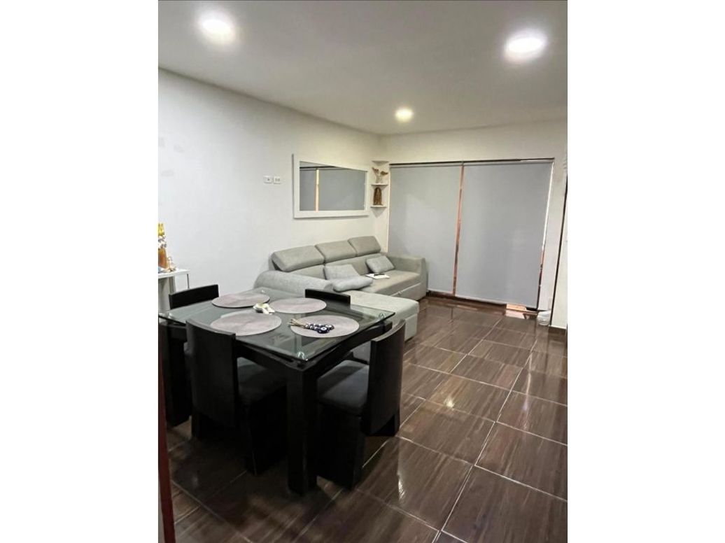 Casa de 8 alcobas en venta en Suba Centro, Bogotá, 216 m² · foto 15 de 19