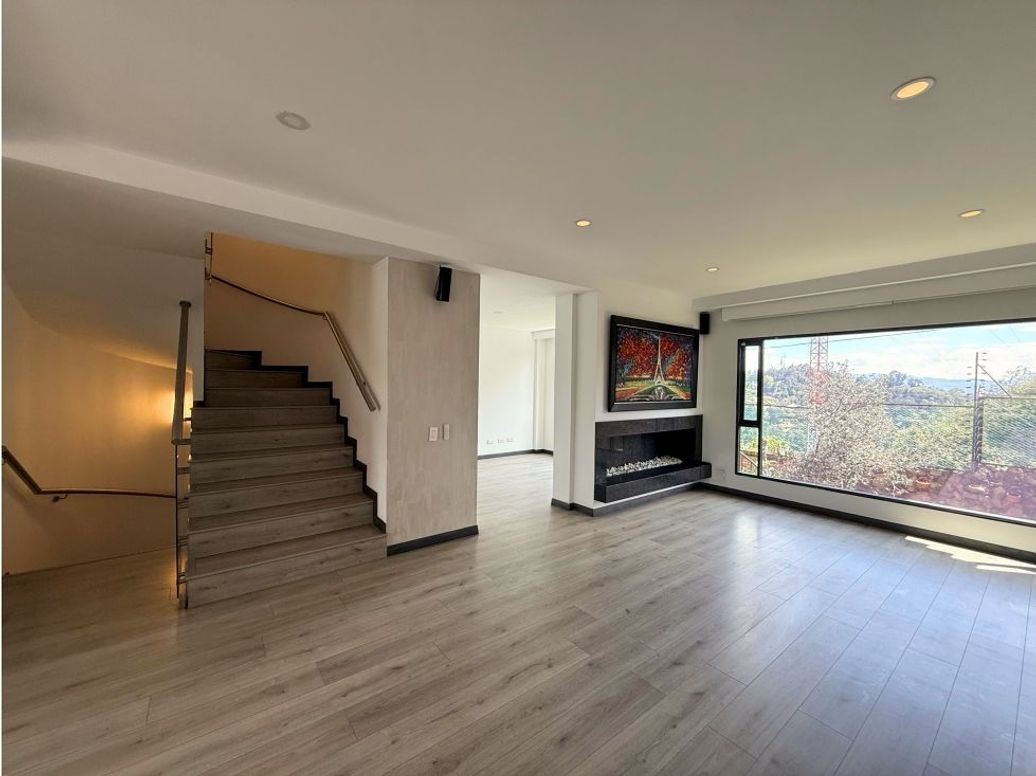Casa de 5 alcobas en venta en Altos De Suba, Bogotá, 285 m² · foto 3 de 20