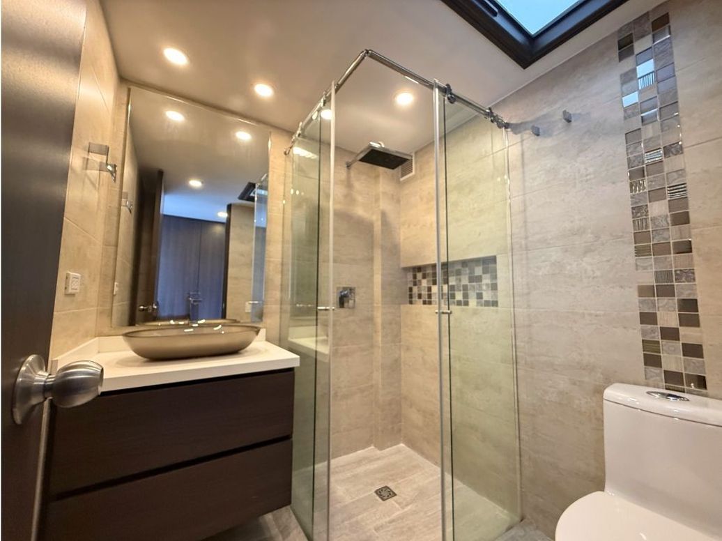Casa de 5 alcobas en venta en Altos De Suba, Bogotá, 285 m² · foto 16 de 20