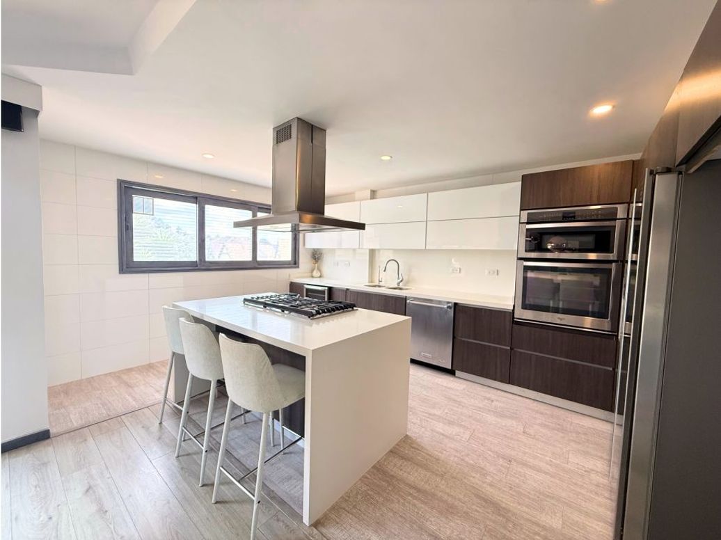 Casa de 5 alcobas en venta en Altos De Suba, Bogotá, 285 m² · foto 10 de 20