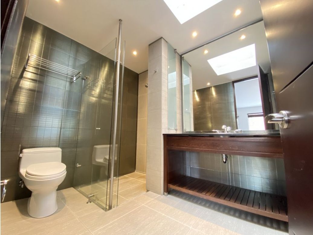 Casa de 4 alcobas en venta en Los Rosales, Bogotá, 525 m² · foto 16 de 20