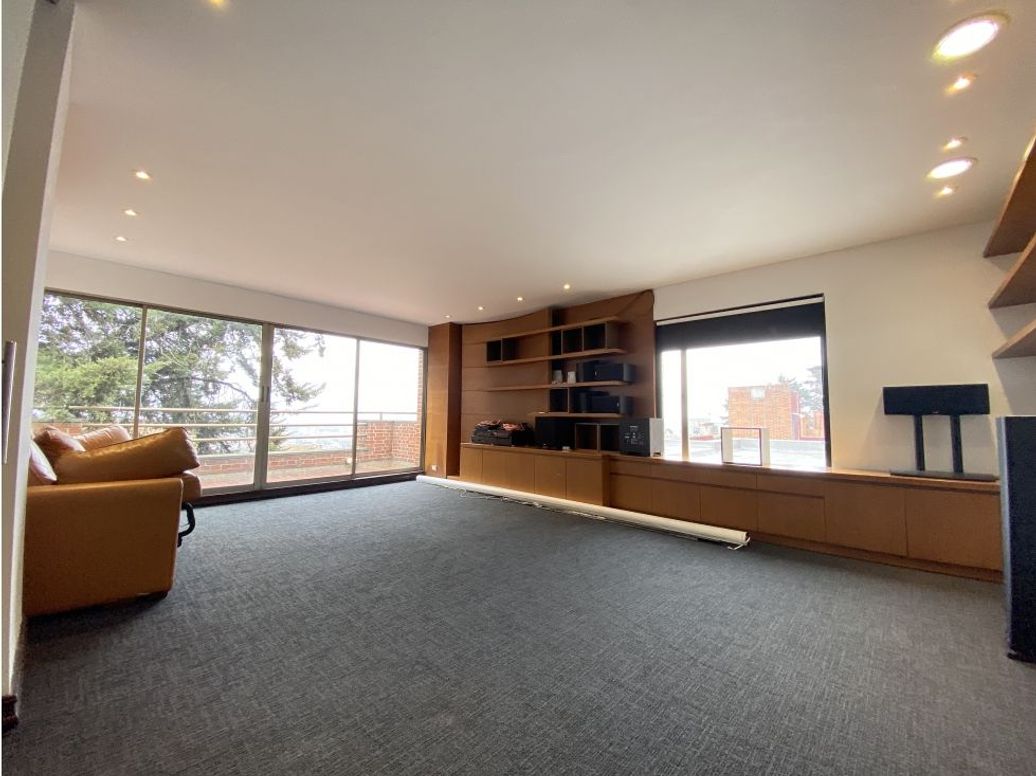 Casa de 4 alcobas en venta en Los Rosales, Bogotá, 525 m² · foto 17 de 20