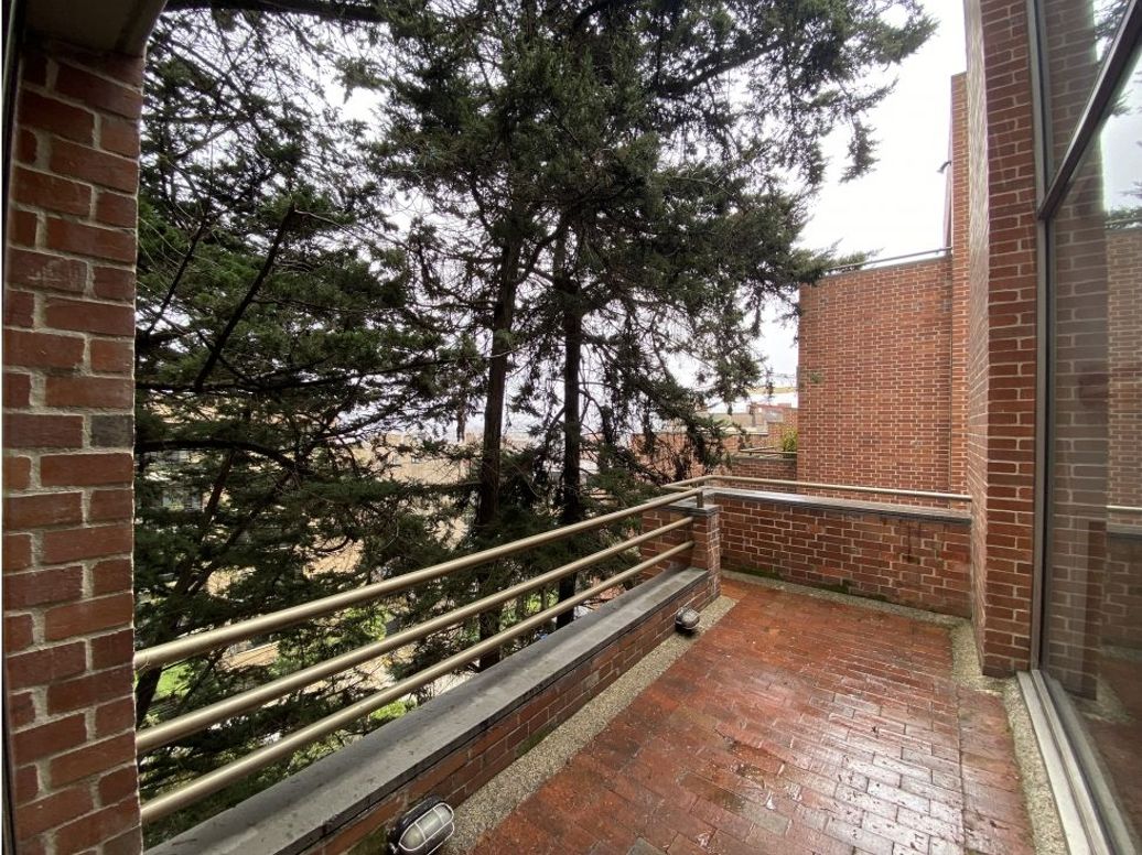 Casa de 4 alcobas en venta en Los Rosales, Bogotá, 525 m² · foto 10 de 20