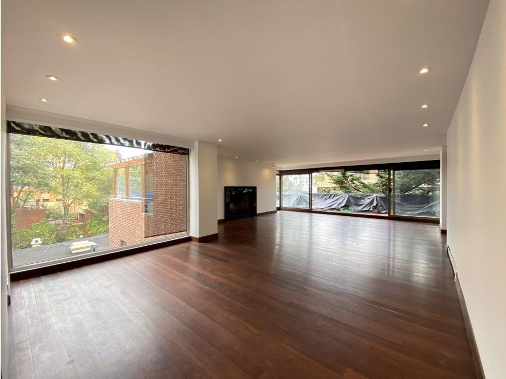 Casa de 4 alcobas en venta en Los Rosales, Bogotá, 525 m² · foto 11 de 20
