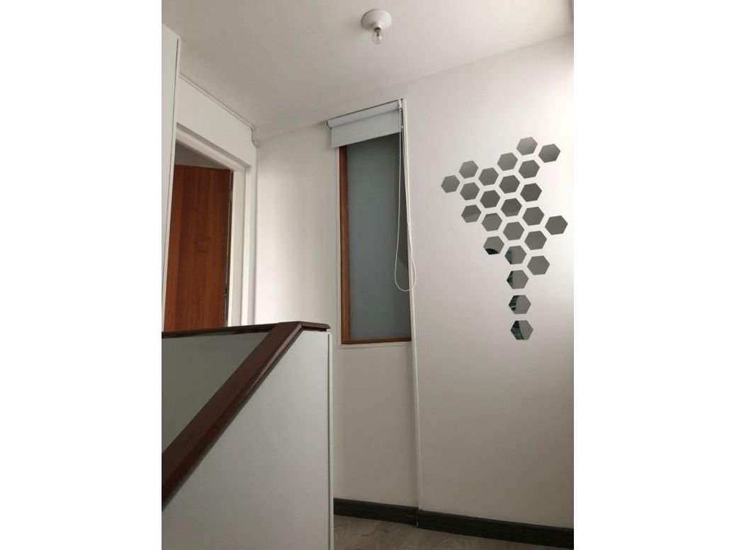 Casa de 3 alcobas en venta en Mirandela, Bogotá, 100 m² · foto 11 de 20