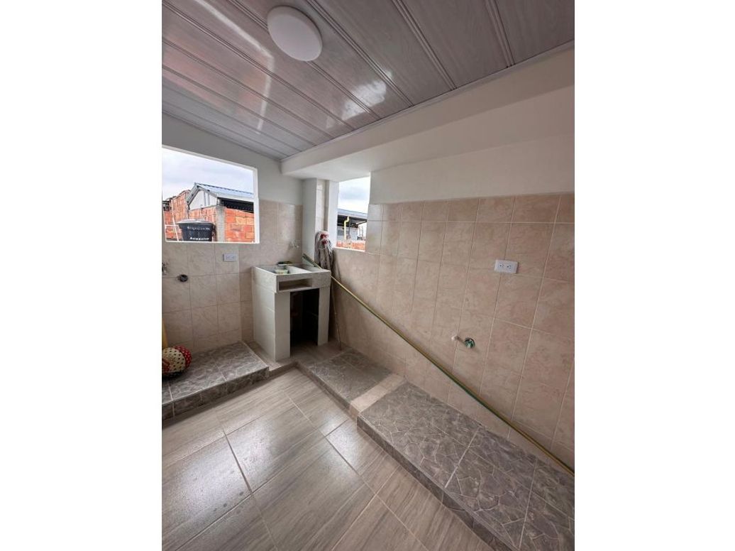 Casa de 12 alcobas en venta en Miraflores Kennedy, Bogotá, 476 m² · foto 19 de 20