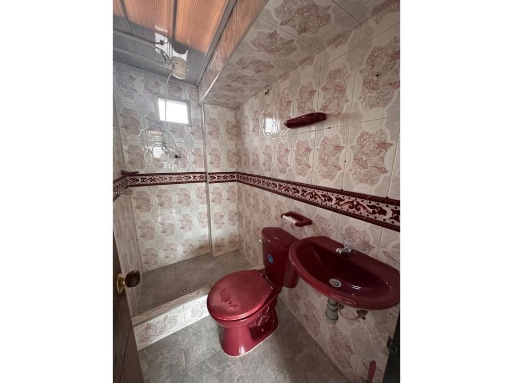 Casa de 12 alcobas en venta en Miraflores Kennedy, Bogotá, 476 m² · foto 20 de 20