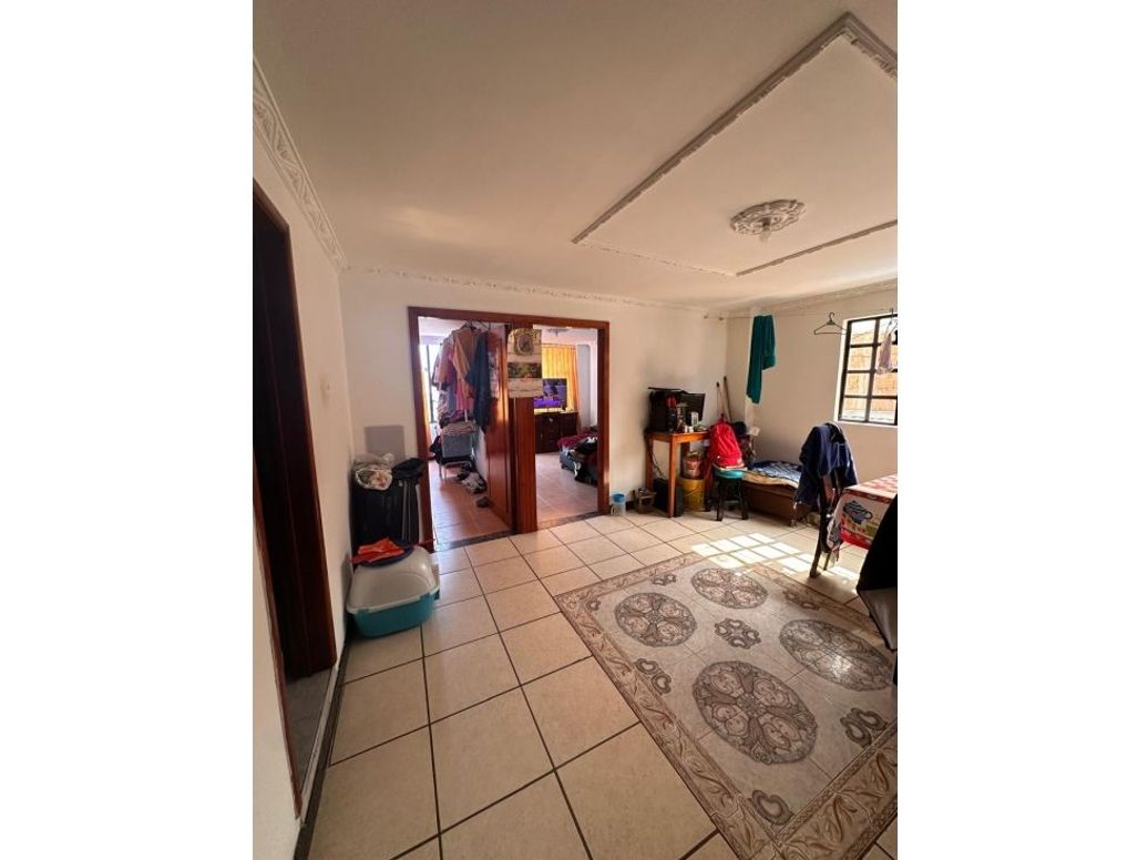 Casa de 12 alcobas en venta en Miraflores Kennedy, Bogotá, 476 m² · foto 10 de 20