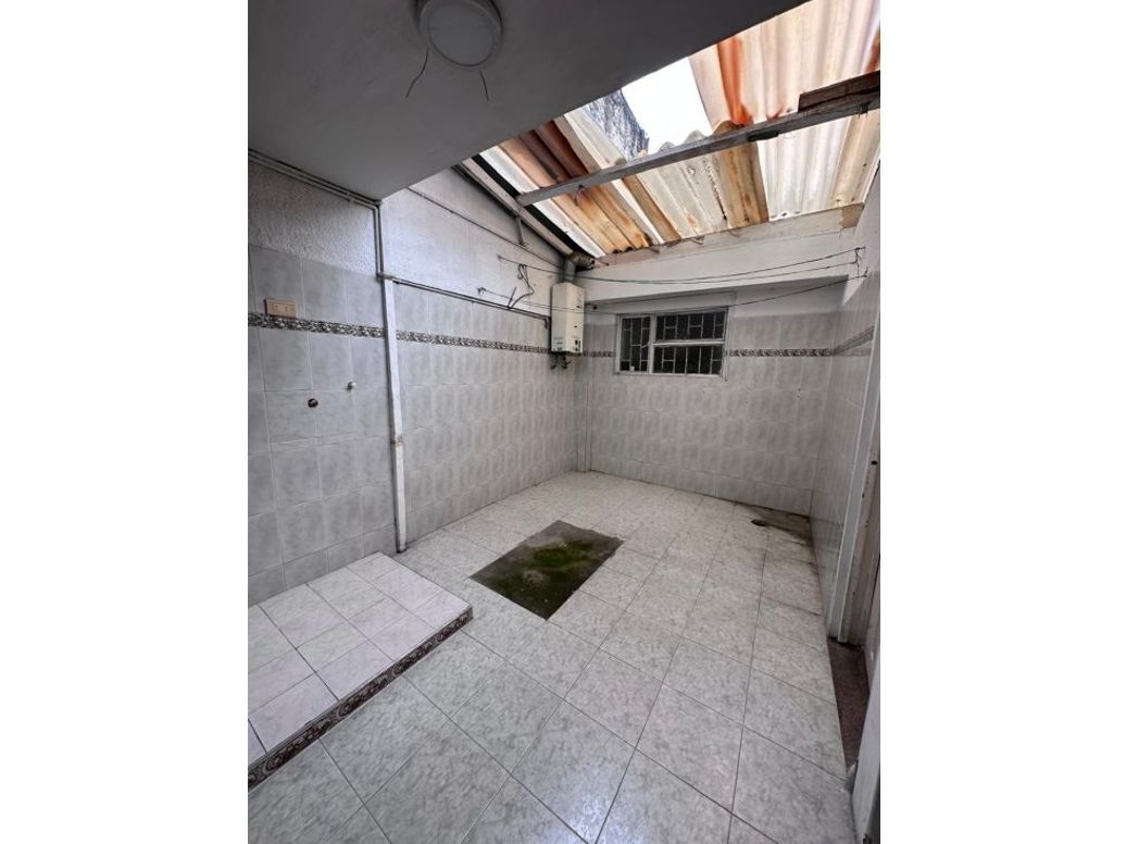 Casa en venta en Normandía, Bogotá · foto 10 de 19