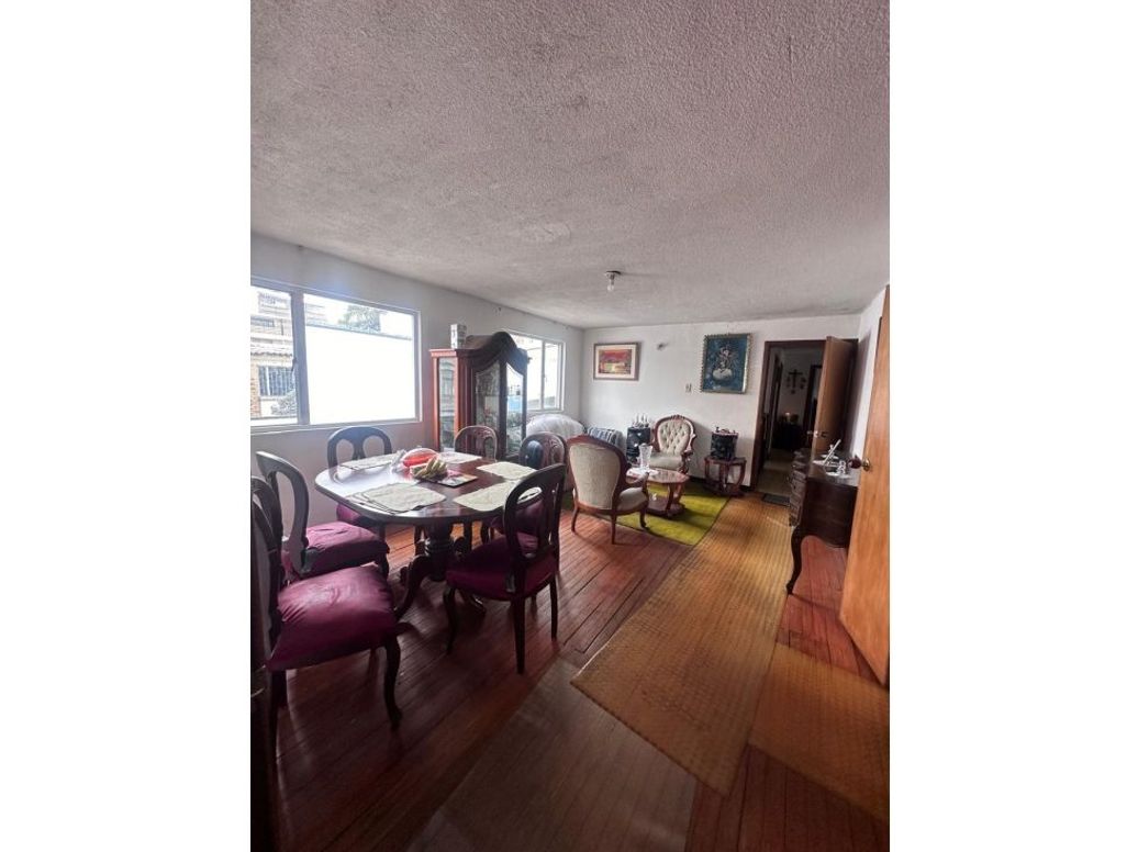 Casa en venta en Normandía, Bogotá · foto 5 de 10