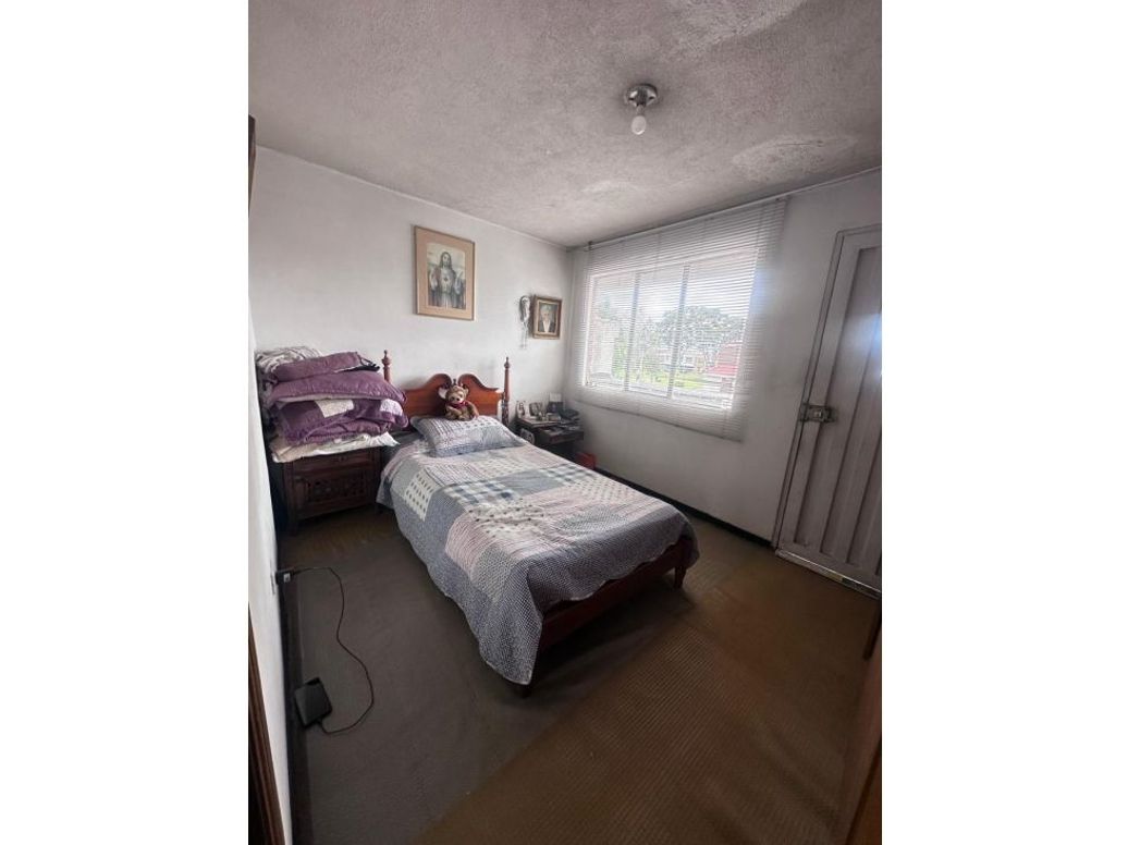 Casa en venta en Normandía, Bogotá · foto 9 de 10
