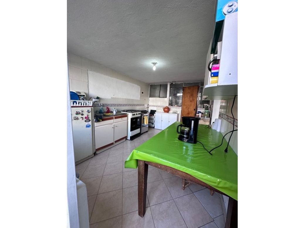 Casa de 3 alcobas en venta en Engativá, Bogotá, 220 m² · foto 4 de 17