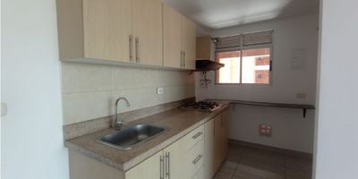 SE ARRIENDA APARTAMENTO EN RIONEGRO.
Sector los colegios, 3 alcobas, 2 baños, 78 mts, hermosa vista, parqueadero y cuarto útil.  La unidad cuenta con porteria 24 horas, parque infantil, gimnasio, salón social,  cancha, piscina adultos y niños y zonas verdes.
