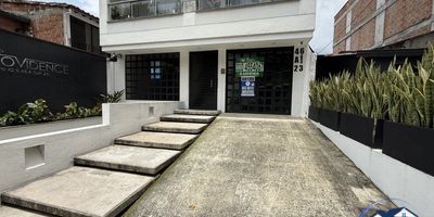 LOCAL EN ARRIENDO PRIMER PISO CERCA DEL OLEGIO,LA PAZ EXCLUSIVO PARA OFICINA O CONFECCIONES O BODEGA Y CUENTA CON PARQUEADERO COMUN Y LUZ TRIFASICA