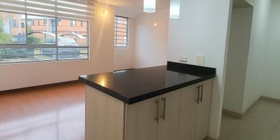 [VEN] ID HOUM: 153061

En Houm te ayudamos de forma fácil y segura. Los beneficios de comprar con nosotros:
    • Te ayudamos a conseguir financiamiento a través de una asesoría personalizada
    • Mediación y seguimiento de todo el proceso
    • Ponemos a tu disposición profesionales en notariado, registro y asesoría jurídica
¡Solo te preocupas de las firmas!

Departamento en venta, ubicado en el barrio Samaria, con una superficie construida de 54.00 m² y superficie total de 57.00 m². 

Sus principales características son:

    • 2 dormitorios
    • 2 baños
    • Admite mascotas
    • 1 parqueadero
    • Año de construcción: 2020
            
Además, el inmueble cuenta con las siguientes amenidades:

    • Vigilancia 24 hrs
    • Zona de juegos

Si compras con nosotros, te brindamos asesoría personalizada durante todo el proceso.
Más que una inmobiliaria, somos Houm.
*Aplican T&C