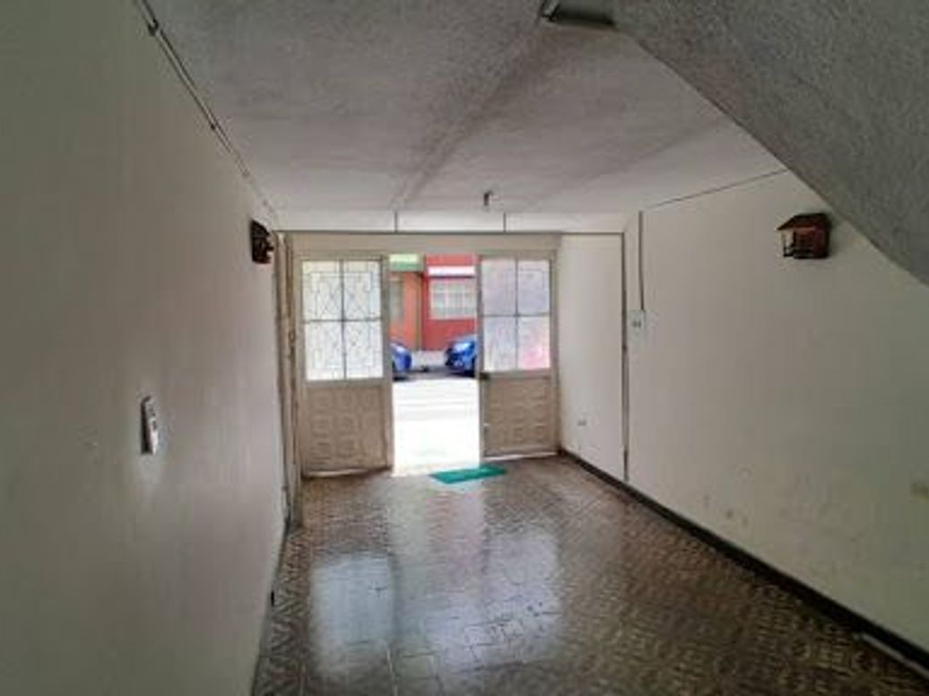 Casa de 6 alcobas en venta en Bosque Popular, Bogotá, 253 m² · foto 14 de 14