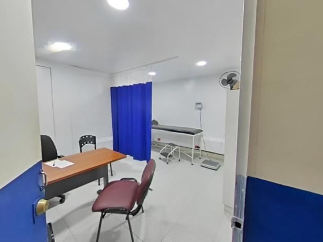 Casa de 13 alcobas en venta en Lago Gaitan, Bogotá, 630 m² · foto 13 de 20