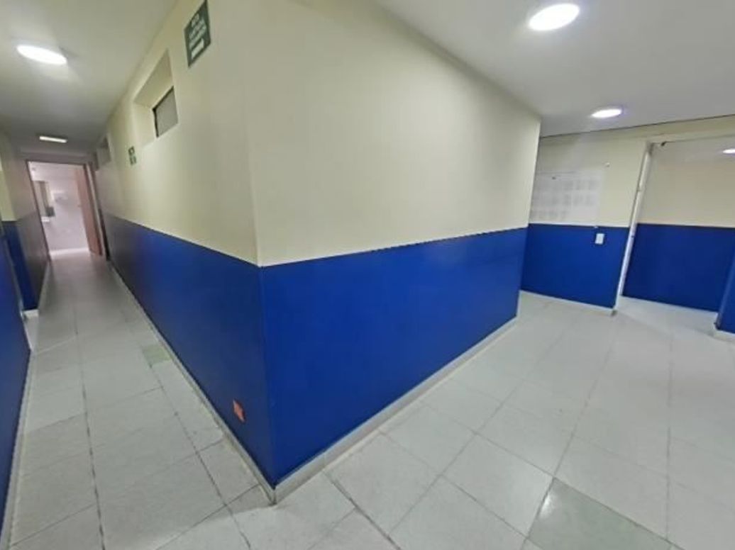 Casa de 13 alcobas en venta en Lago Gaitan, Bogotá, 630 m² · foto 12 de 20