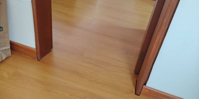 Gran oportunidad de negocio, Casa ubicada en el sector de Nicolás de Federmann de uso mixto, cuenta con 6  habitaciones cada una con baño y closet , 2  garajes amplios, 2 depósitos chimenea funcional, zona de lavandería y patio , calentador de paso a gas , con excelentes vías de acceso con acceso por la carrera 50, calle 63 y carrera 30 cerca a la universidad nacional a 4 cuadras de la carrera 30. Cod: 4349