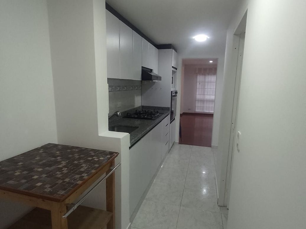 Apartamento de 3 alcobas en venta en Cjr Ibiza Iii Y Iv, Bogotá, 94 m² · foto 9 de 12
