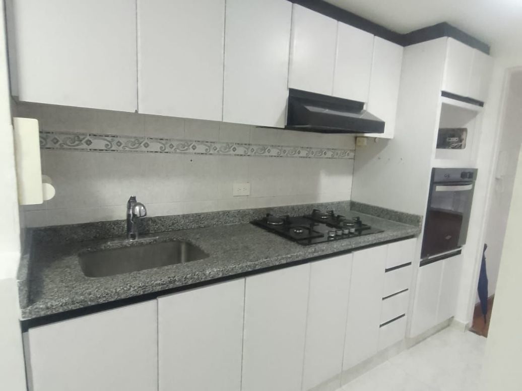 Apartamento de 3 alcobas en venta en Cjr Ibiza Iii Y Iv, Bogotá, 94 m² · foto 8 de 12