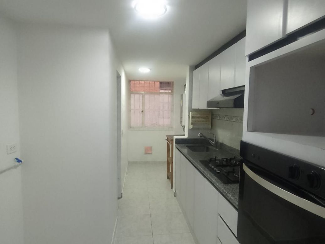 Apartamento de 3 alcobas en venta en Cjr Ibiza Iii Y Iv, Bogotá, 94 m² · foto 12 de 12