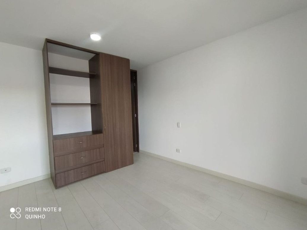 Apartaestudio en venta en Santa Teresa, Bogotá, 37 m² · foto 8 de 19