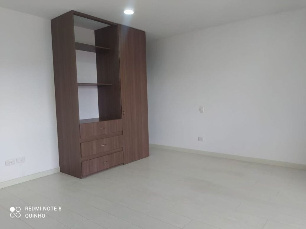 Apartaestudio en venta en Santa Teresa, Bogotá, 37 m² · foto 7 de 19