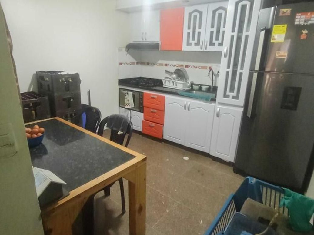 Casa de 5 alcobas en venta en Boston, Bogotá, 84 m² · foto 10 de 20