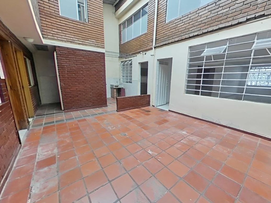 Casa de 7 alcobas en venta en Santa Isabel, Bogotá, 398 m² · foto 12 de 20