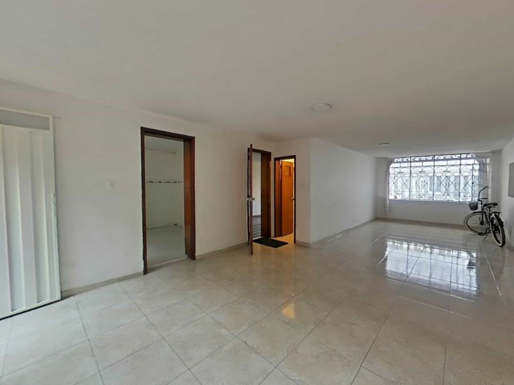 Casa de 7 alcobas en venta en Santa Isabel, Bogotá, 398 m² · foto 6 de 20
