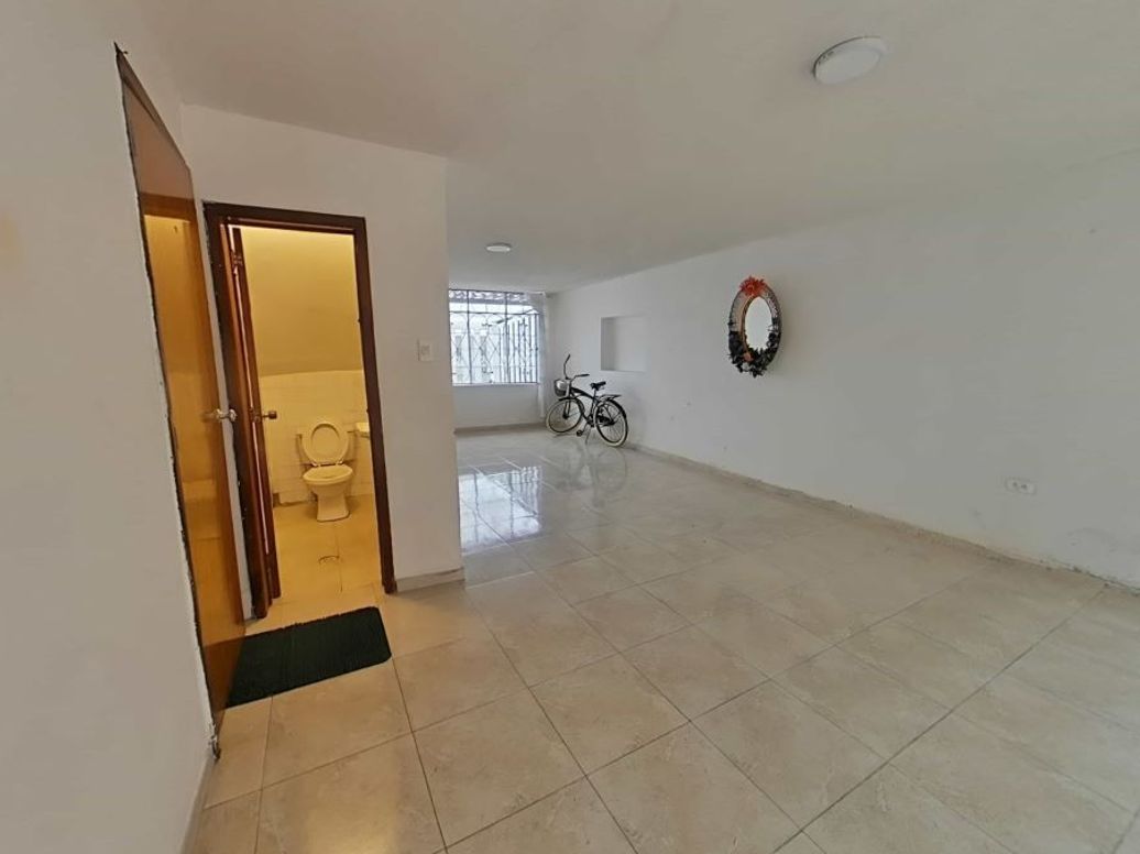 Casa de 7 alcobas en venta en Santa Isabel, Bogotá, 398 m² · foto 8 de 20