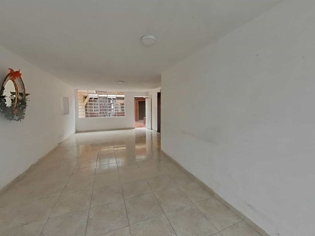 Casa de 7 alcobas en venta en Santa Isabel, Bogotá, 398 m² · foto 7 de 20