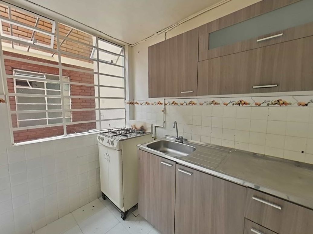 Casa de 7 alcobas en venta en Santa Isabel, Bogotá, 398 m² · foto 10 de 20