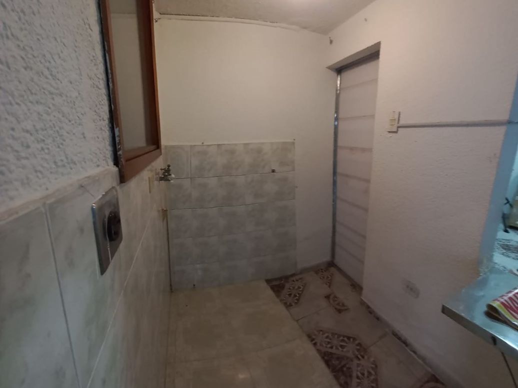 Casa de 6 alcobas en venta en Ciudad Kennedy Central, Bogotá, 240 m² · foto 20 de 20