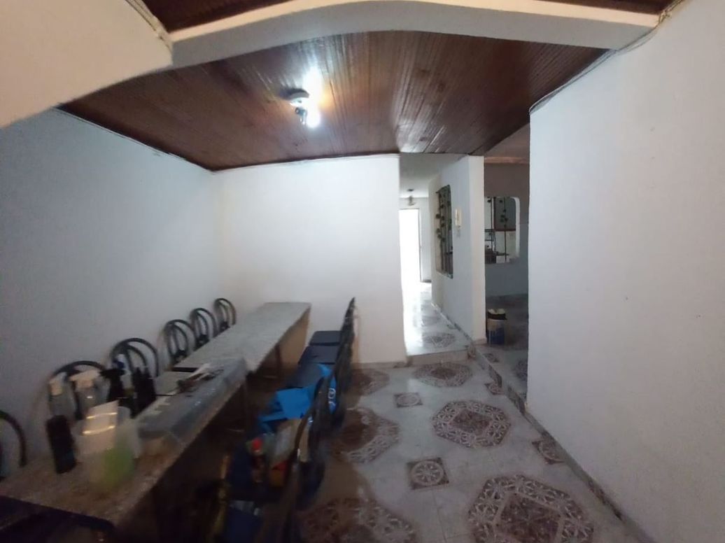 Casa de 6 alcobas en venta en Ciudad Kennedy Central, Bogotá, 240 m² · foto 14 de 20