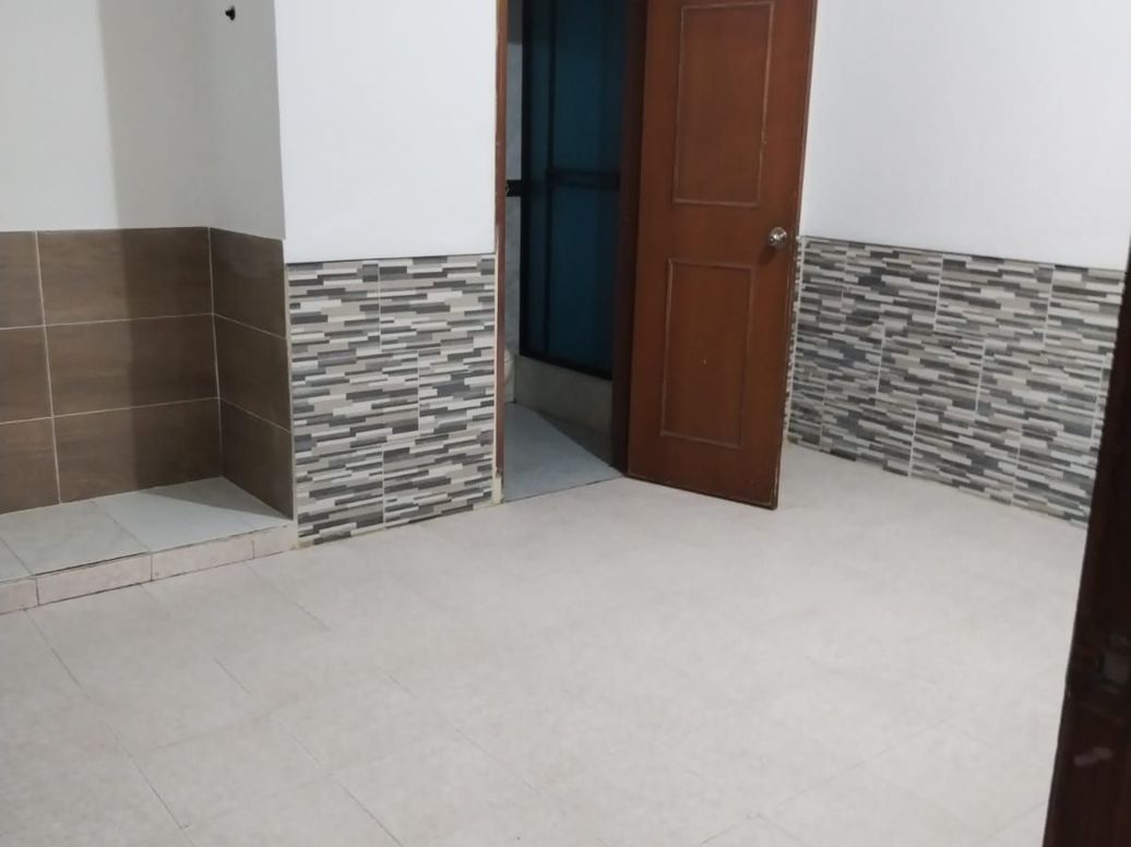Casa de 6 alcobas en venta en Ospina Perez, Bogotá, 360 m² · foto 11 de 20